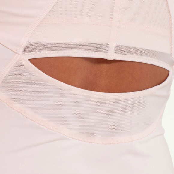 Lululemon Run: Make It Count Tank (8) - Picture 12 of 16